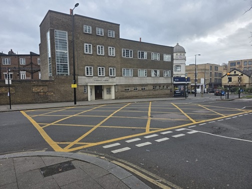 Westwood Hill junction with Lawrie Park Road